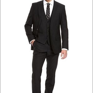 👔HUGO BOSS👔 40R black slim fit 3piece suit.